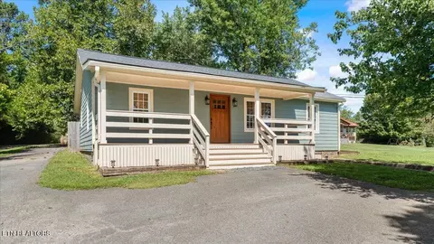 7209 Washington Pike, Corryton, TN 37721