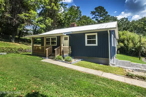 110 Delmar Cir, Oak Ridge, TN 37830