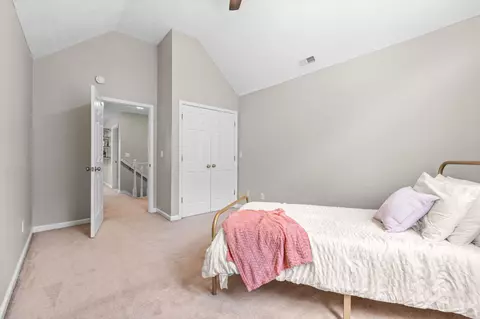 Bedroom - 4178 Highway 49, Tennessee Ridge, TN 37178 photo 3 of 5