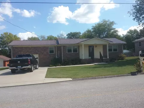 215 Curtis Ave, Alexandria, TN 37012