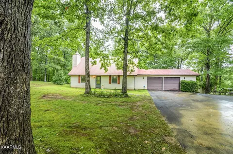 334 Frazier Rd, Crossville, TN 38572
