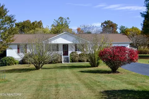 153 Highland Dr, Crossville, TN 38572