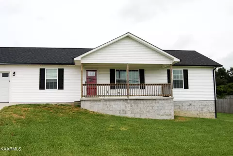 390 Old Elmore Rd, Crossville, TN 38571