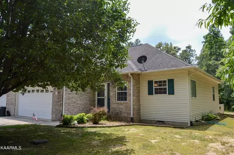 113 Santee Ct, Crossville, TN 38572