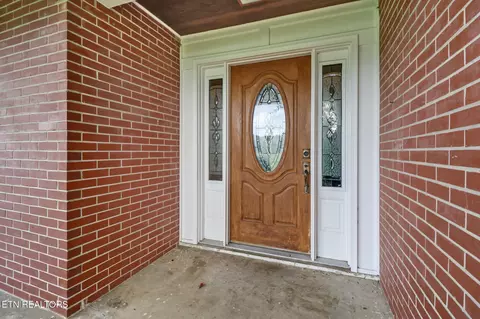 Entry Way - 1378 Sparta Hwy, Crossville, TN 38555 photo 1 of 3
