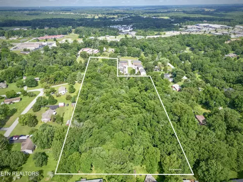 738 Old Jamestown Hwy, Crossville, TN 38555