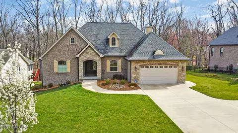 316 Stonehenge Dr, Crossville, TN 38558