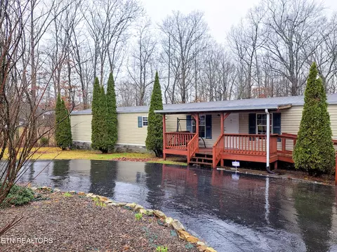 3160 Oswego Rd, Crossville, TN 38572