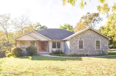 915 Stone Loop, Crossville, TN 38571