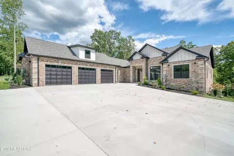 548 Cumberland View Dr, Crossville, TN 38571