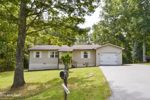 156 Sycamore Dr, Crossville, TN 38555