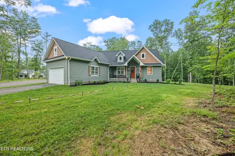 1429 Belmont Cir, Monterey, TN 38574
