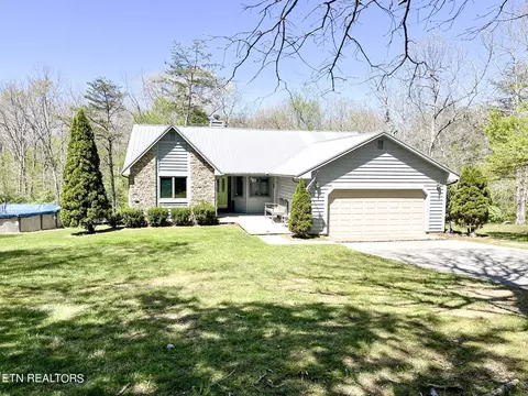 38 Creekway Cir, Crossville, TN 38555