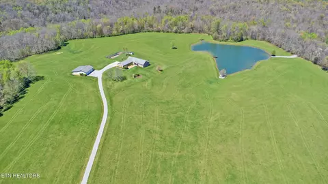1471 Keyes Rd, Crossville, TN 38571