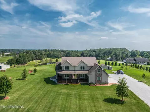 4188 Potato Farm Rd, Crossville, TN 38571