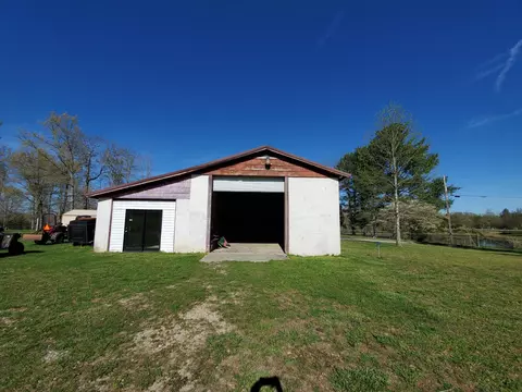 2108 Genesis Rd, Lancing, TN 37770 photo 5