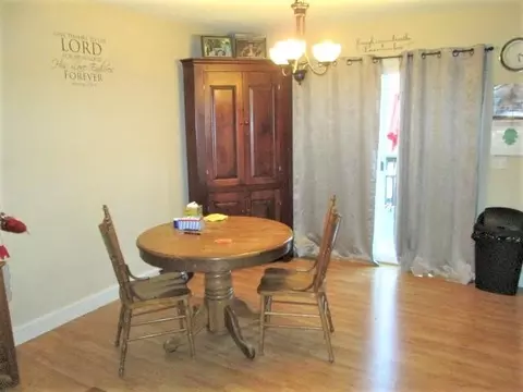 1368 Pilgrim Dr, Grimsley, TN 38565 photo 5