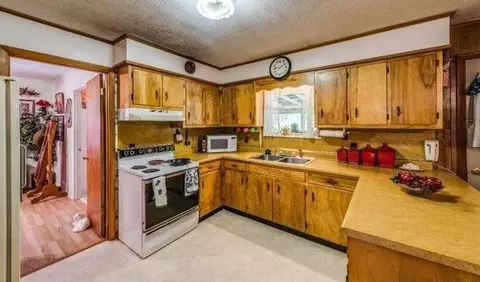 1290 Roberts Loop, Grimsley, TN 38565 photo 8