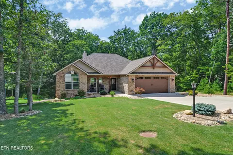154 Trentwood Dr, Crossville, TN 38558