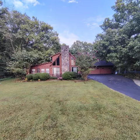 132 Indian Creek Rd, Hohenwald, TN 38462