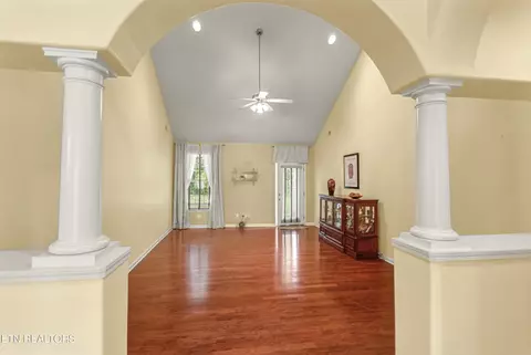7204 Oakfield Ln, Powell, TN 37849 photo 9