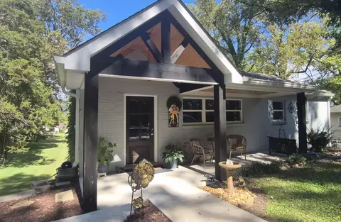 306 8th St, South Pittsburg, TN 37380