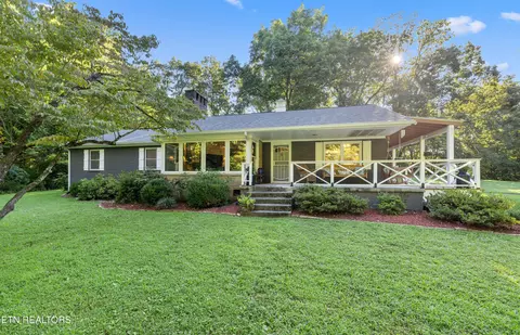 5908 Ridgewood Rd, Knoxville, TN 37918