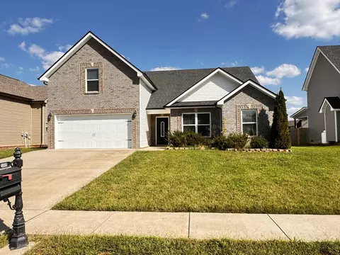 1009 Shirley Dr, Clarksville, TN 37042