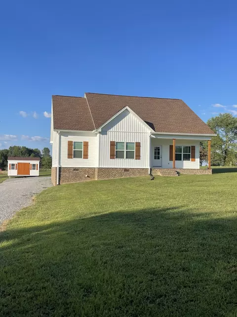 266 Horton Ln, Lafayette, TN 37083