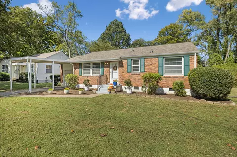 2812 Colonial Cir, Nashville, TN 37214