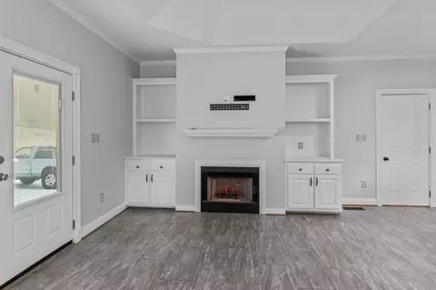 Living - 76 Big Cedar Dr, Dunlap, TN 37327 photo 1 of 8
