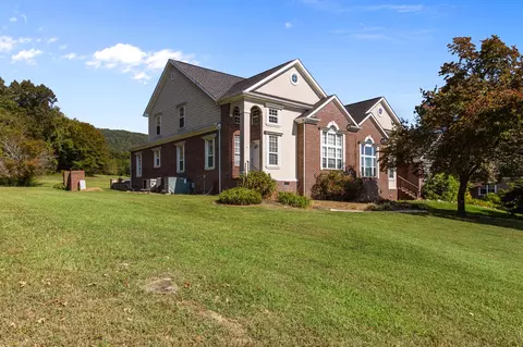 Exterior - 76 Big Cedar Dr, Dunlap, TN 37327 photo 3 of 4