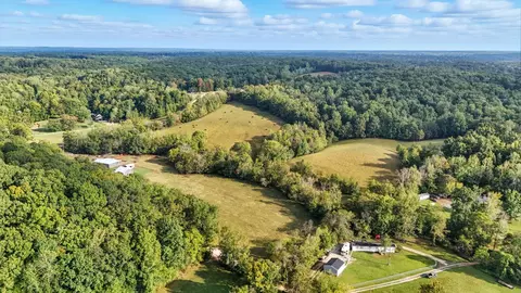 1275 Ennis Branch Rd, Mcewen, TN 37101