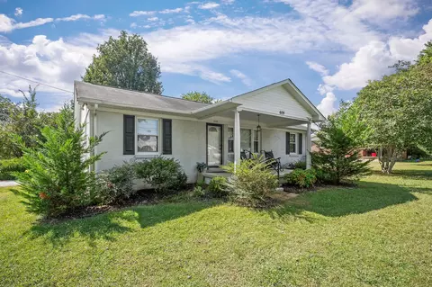609 Dry Creek Rd, Smithville, TN 37166