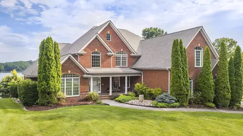 12004 Oak Cove Ln, Soddy Daisy, TN 37379