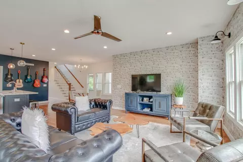 Living - 3802 Hutson Ave # D, Nashville, TN 37216 photo 1 of 1
