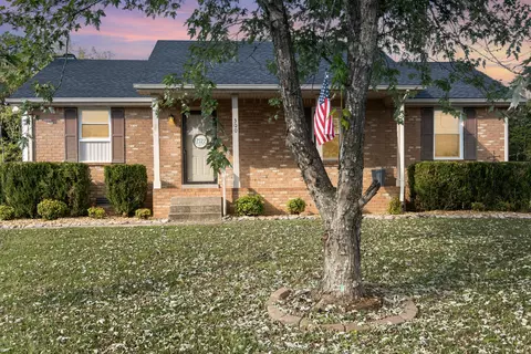 300 Tararack Ct, Mount Juliet, TN 37122