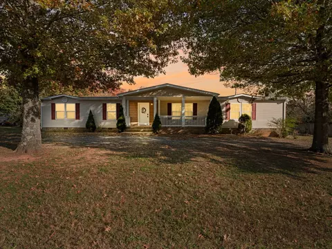 417 Briarwood Rd, Clarksville, TN 37040
