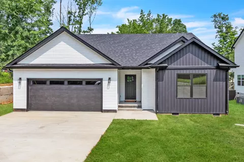 272 Edmondson Ferry Rd, Clarksville, TN 37040