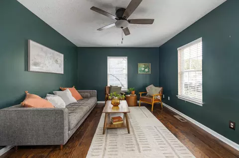 Living - 335 Maple St, Madison, TN 37115 photo 1 of 1