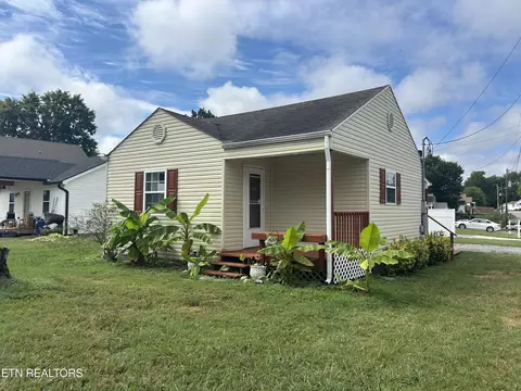 515 Rule St, Maryville, TN 37804