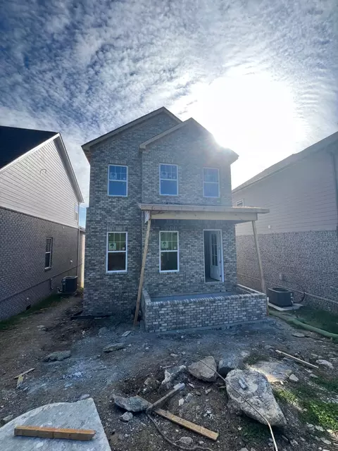 1103 Freeboard Aly, La Vergne, TN 37086