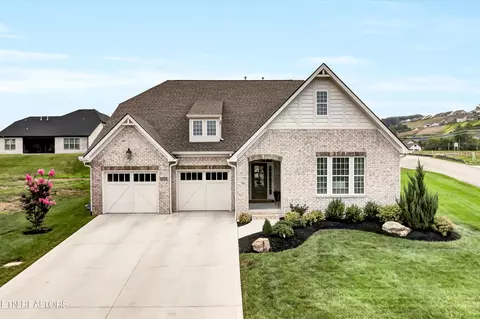 2204 Willow Leaf Ln, Knoxville, TN 37932