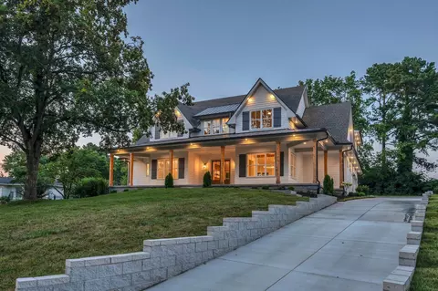 500 Hill Rd, Nashville, TN 37220