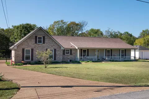 227 Brookhaven Dr, Gallatin, TN 37066