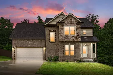 420 Glenstone Springs Dr, Clarksville, TN 37043