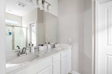Bath - 353 Ruby Cate Way, Murfreesboro, TN 37128 photo 1 of 4