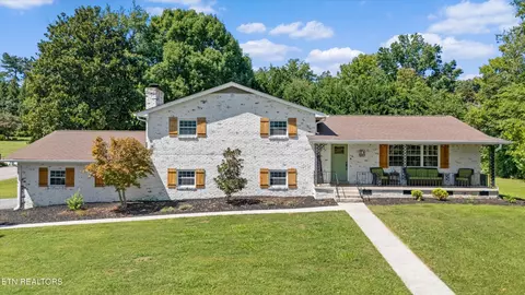8721 Rushmore Dr, Knoxville, TN 37923