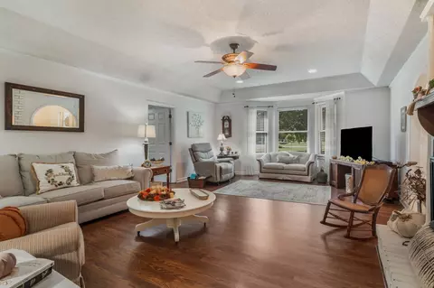 Living - 601 Gresham Ln, Murfreesboro, TN 37129 photo 1 of 1