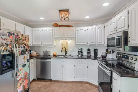 Kitchen - 601 Gresham Ln, Murfreesboro, TN 37129 photo 1 of 3